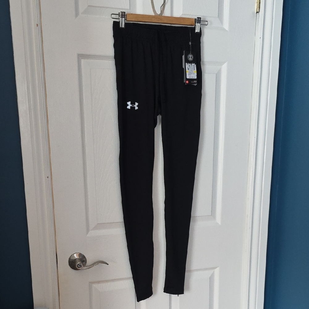 NWT Under Armour Black Athletic Leggings